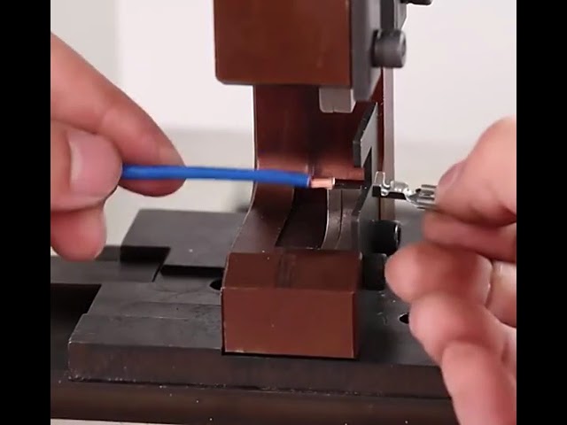 Aplikator Crimping Terminal Longgar dengan Acuan OTP & Pengelim Tekan Tunggal untuk Penyambung Butir Tunggal