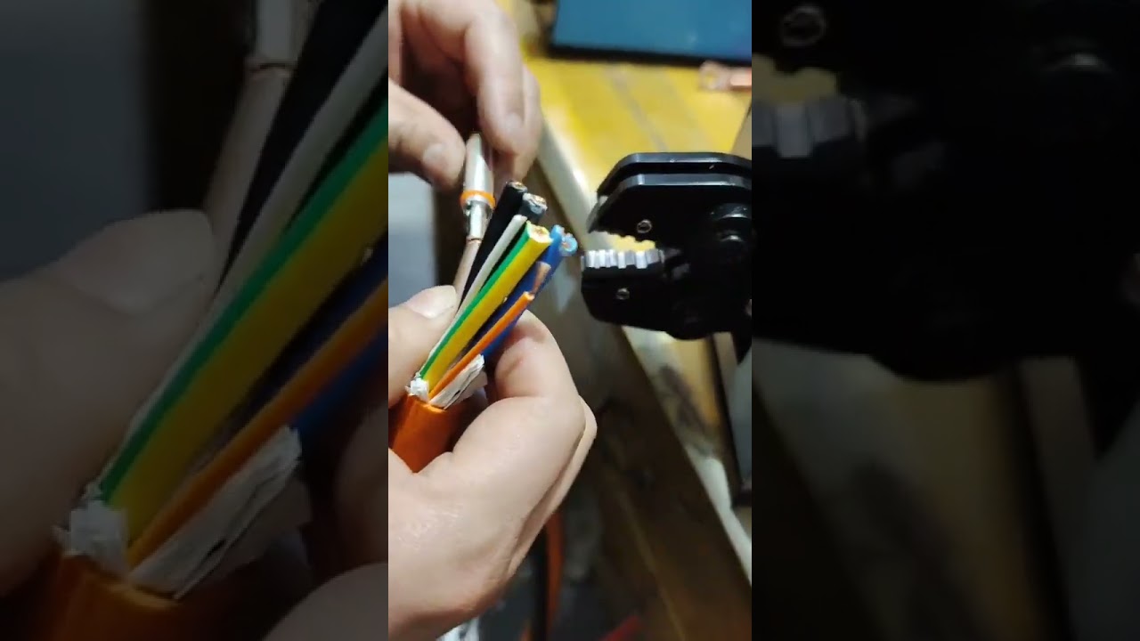 Penyelesaian Crimping Pneumatik untuk Penyambung Kenderaan Tenaga Baharu | Mesin Automasi Kilang