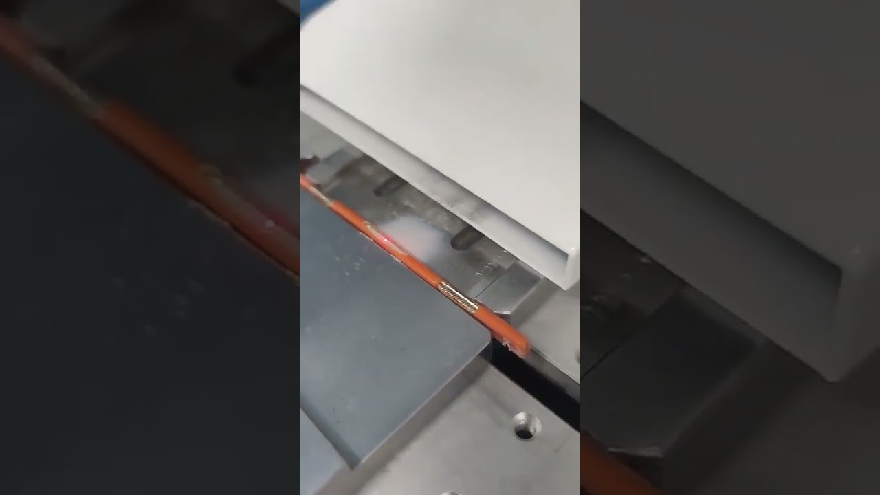 Mesin Laser Stripper Dua Wayar – Pelucutan Bahan Bukan Logam Tanpa Sentuhan