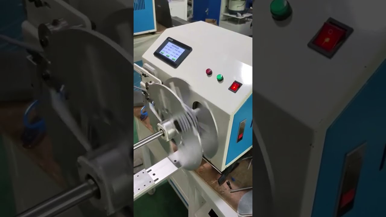 Mesin Penggulung Automatik dengan Fungsi Pengukur – Rakaman Sebenar Operasi Kilang #kilang #mesin