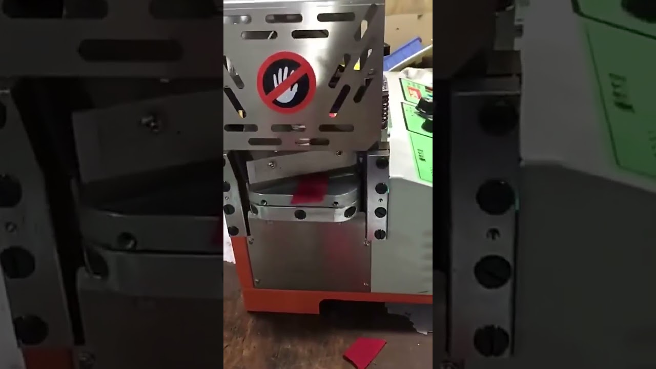 Mesin Pemotong Automatik Sejuk & Panas dengan Kawalan Mikrokomputer - Tingkatkan Kecekapan Produksi
