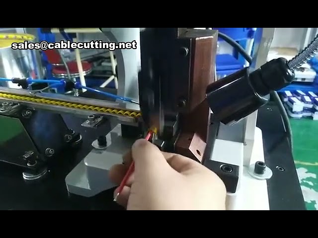 Mesin Pemakan Terminal Longgar dengan Plat Getar - Mesin Krimping Terminal Kabel Automatik