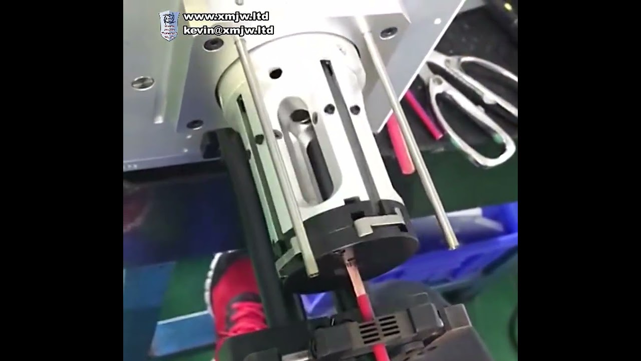 Mesin Pelucutan Kabel Berputar untuk Automotif, Perubatan & RF Koaksial | Alat Pengupas Ketepatan