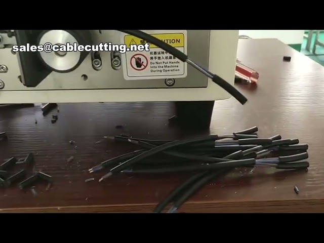 Mesin Pemotong & Penanggal Kulit Kabel Kuasa Automatik – Cekap & Tepat