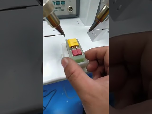Mesin Pematerian Separa Autonomi 2 Kepala - Berpengalaman Lebih 10 Tahun untuk Pembuatan Kabel USB