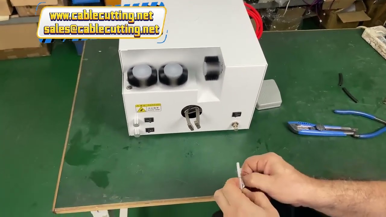 Mesin Berus Automatik untuk Mengasing, Memberus & Memusing Kabel Terlindung, Jalinan & Pelbagai Teras