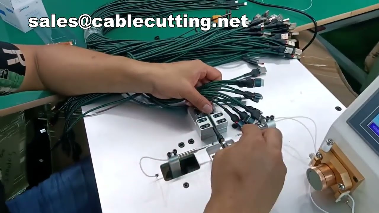 Mesin Dispensing Gam Elektrik Tulen untuk Penyambung USB – Ketepatan Tinggi