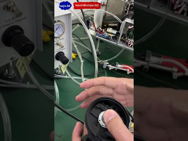 Mesin Skru Automatik Pegang Tangan – Tingkatkan Kelajuan Pemasangan