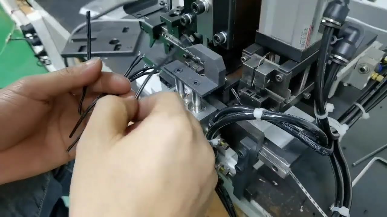 Mesin Terminal Jalur Berterusan untuk Wiring Harness – Tingkatkan Kecekapan Pengeluaran